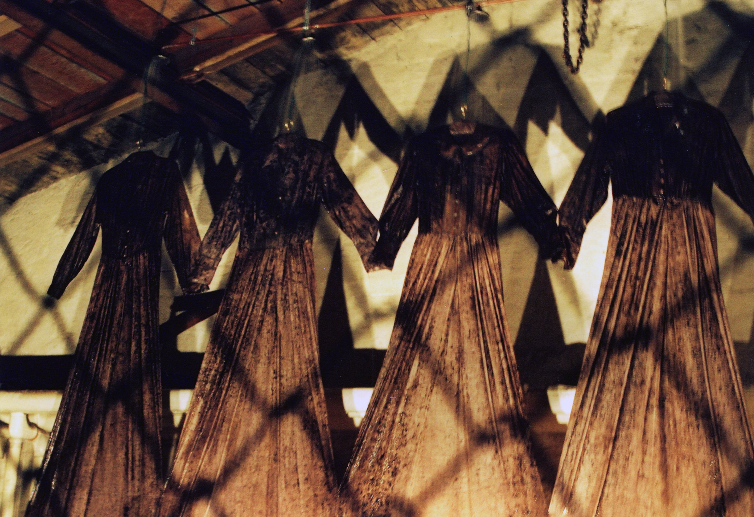 塩田千春　Chiharu Shiota CHIHARU SHIOTA–塩田千春